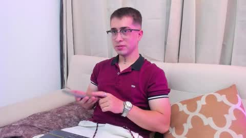 Snapshot of tommas_johnson chatting on February 2026 03:57:01 AM Tomas online show from February 2026 03:57:01 AM