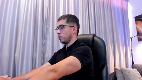 Snapshot of tommas_johnson chatting on May 2026 12:22:02 PM Tomas online show from May 2026 12:22:02 PM