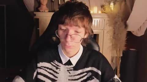 Tommie online show from November 2025 05:28:02 AM