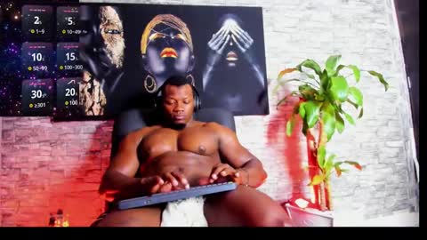 Snapshot of tommike388 chatting on January 2025 04:34:01 AM Tom Mike online show from January 2025 04:34:01 AM