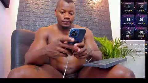 Snapshot of tommike388 chatting on March 2025 04:53:01 PM Tom Mike online show from March 2025 04:53:01 PM