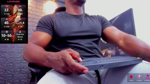 Tom Mike online show from March 2026 06:36:01 PM