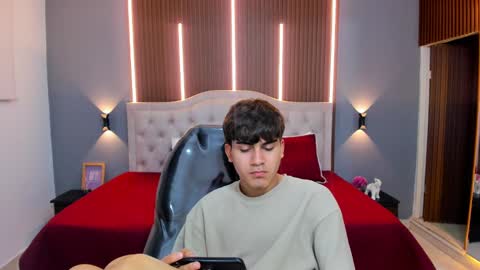 Tommy  online show from October 2025 05:04:02 AM