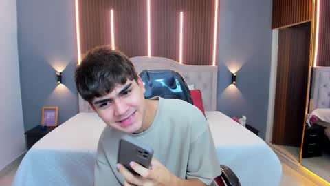 Tommy  online show from November 2025 03:28:02 AM