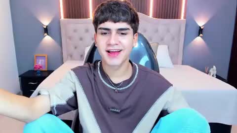 Snapshot of tommy18__ chatting on June 2026 03:09:02 AM Tommy online show from June 2026 03:09:02 AM