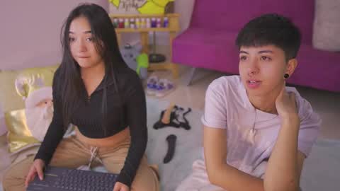 Blue  online show from December 2025 06:59:02 PM