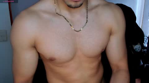 Snapshot of tommy_bred chatting on June 2026 07:04:02 PM Twitter BreddTommy IG tommy bredd online show from June 2026 07:04:02 PM