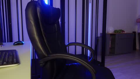 Snapshot of tommy_burnzzz chatting on January 2025 02:46:02 AM tommy burnzzz online show from January 2025 02:46:02 AM