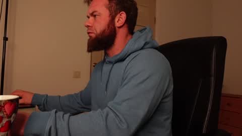 Snapshot of tommy_burnzzz chatting on January 2025 02:35:01 AM tommy burnzzz online show from January 2025 02:35:01 AM