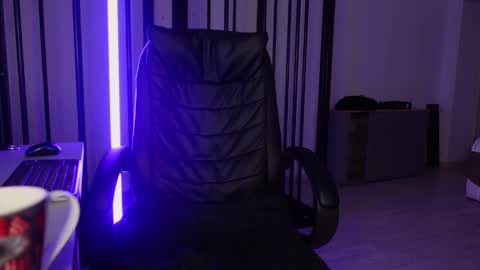 Snapshot of tommy_burnzzz chatting on February 2025 06:30:01 AM tommy burnzzz online show from February 2025 06:30:01 AM