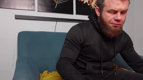 Snapshot of tommy_burnzzz chatting on February 2025 03:11:02 AM tommy burnzzz online show from February 2025 03:11:02 AM