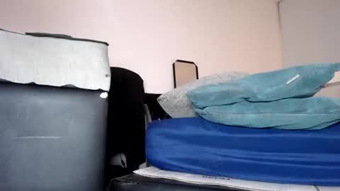   Thomas    online show from January 2025 10:01:01 PM