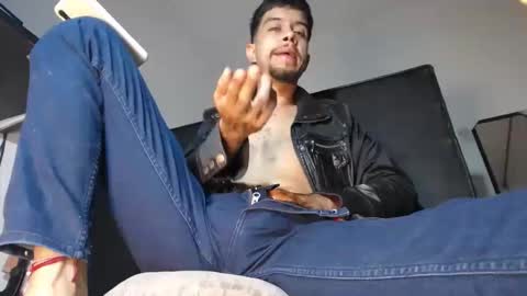   Thomas    online show from February 2025 11:55:02 PM