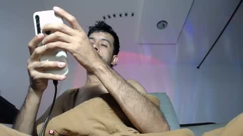   Thomas    online show from February 2025 11:25:02 PM