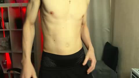 Tommy online show from December 2025 04:00:01 PM