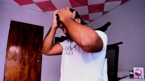 tommy_sccott online show from January 2025 03:12:01 AM