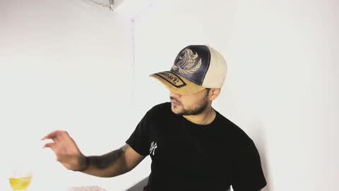 tommy_sccott online show from October 2025 10:07:02 PM