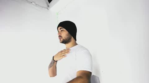 tommy_sccott online show from October 2025 11:15:01 PM