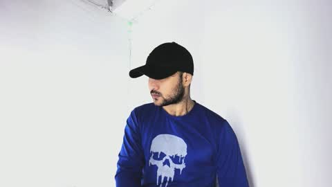 tommy_sccott online show from October 2025 10:20:02 PM