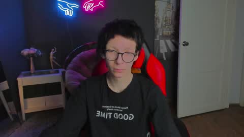 tommy_stars online show from April 2026 05:32:02 AM