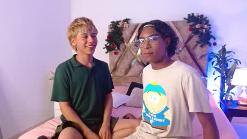 Snapshot of tommyfoxboy chatting on December 2024 03:09:02 PM Tommy Foxboy online show from December 2024 03:09:02 PM