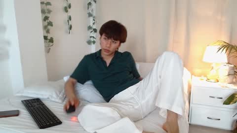 Snapshot of tommyfoxboy chatting on February 2025 04:14:02 PM Tommy Foxboy online show from February 2025 04:14:02 PM