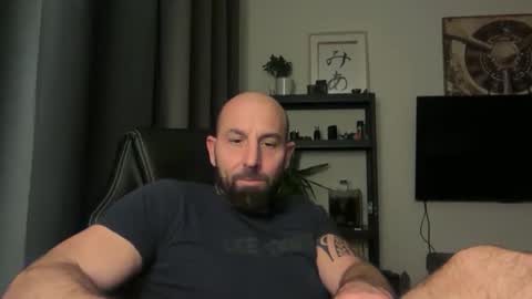 Thomas Fit online show from November 2025 09:46:02 PM