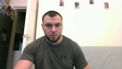 tommyy19901 online show from December 2024 06:20:01 PM