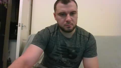 tommyy19901 online show from December 2024 07:21:01 PM