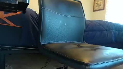 Snapshot of tomt64387741 chatting on October 2025 06:09:01 PM Thomas online show from October 2025 06:09:01 PM