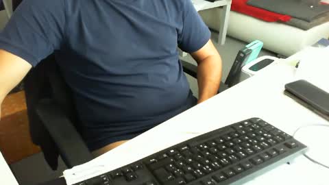 Tom online show from October 2025 02:15:01 PM