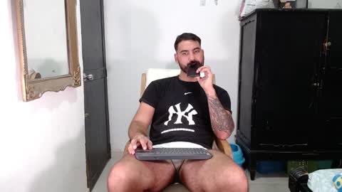 Snapshot of tomy_johnson2 chatting on January 2025 11:33:01 PM Tomas jhonson online show from January 2025 11:33:01 PM