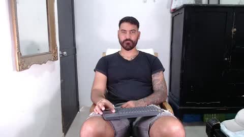 Snapshot of tomy_johnson2 chatting on January 2025 05:45:02 PM Tomas jhonson online show from January 2025 05:45:02 PM