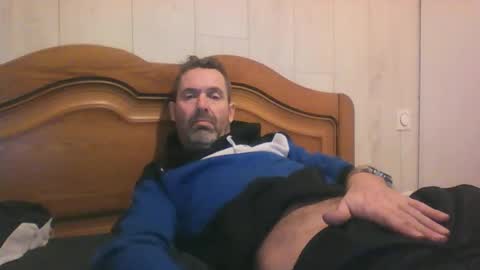 tonio358965 online show from October 2025 05:57:02 PM