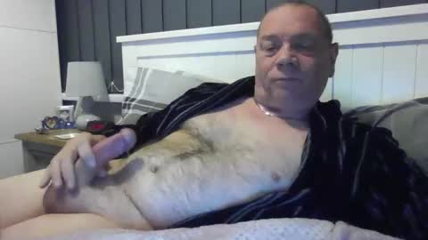 tony14712 online show from December 2024 06:23:02 PM