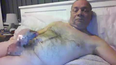 tony14712 online show from December 2024 06:08:01 PM