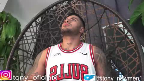 Snapshot of tony_newmen chatting on February 2026 11:26:01 AM tony online show from February 2026 11:26:01 AM