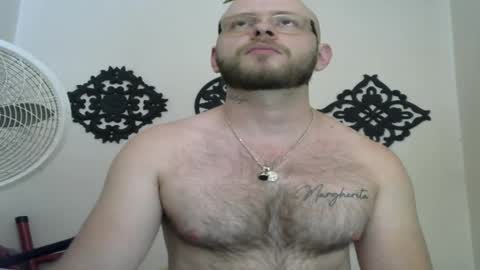 Snapshot of tony_white_7 chatting on February 2025 05:28:01 PM TONY online show from February 2025 05:28:01 PM