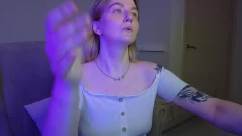 Snapshot of tonyameow chatting on June 2026 01:17:01 AM Tonya online show from June 2026 01:17:01 AM