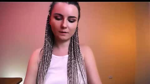 Snapshot of too_beautiful chatting on March 2026 07:31:02 PM Elizabeth online show from March 2026 07:31:02 PM