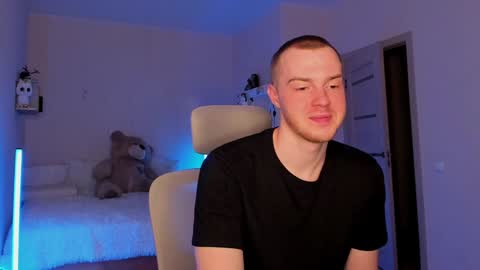 Snapshot of toohornyserj chatting on December 2024 02:13:02 AM toohornyserj online show from December 2024 02:13:02 AM