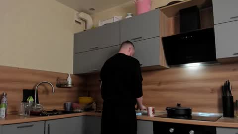 toohornyserj online show from November 2025 09:15:01 PM