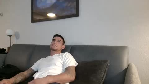 Snapshot of toomuchsmoke chatting on February 2025 07:47:02 AM toomuchsmoke online show from February 2025 07:47:02 AM