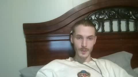 Snapshot of tootall803 chatting on June 2026 01:18:02 AM TooTall803 online show from June 2026 01:18:02 AM