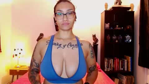 toothyy online show from February 2025 12:00:02 AM