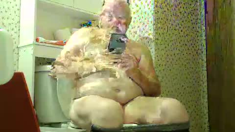 Snapshot of tootyrooty chatting on September 2025 02:08:02 PM tootyrooty online show from September 2025 02:08:02 PM