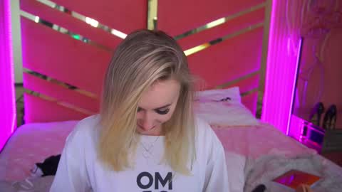 top_grace online show from March 2025 04:39:02 AM