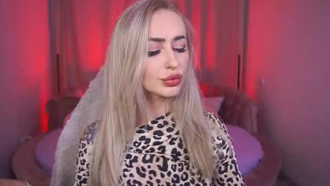 top_grace online show from October 2025 09:56:01 PM