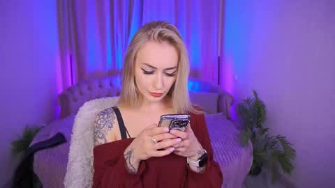 top_grace online show from November 2025 04:01:02 PM