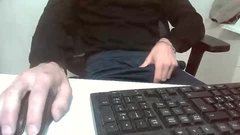 Snapshot of topg84 chatting on December 2025 06:35:02 PM Topg84 online show from December 2025 06:35:02 PM